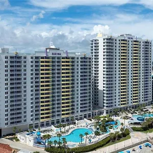 2 Bedroom Direct Oceanfront Wyndham Ocean Walk - Daytona Funland 2226 Apartment